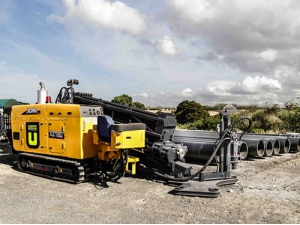 徐工(gōng)水平定(dìng)向鑽機(ji)新西蘭(lan)奧克蘭(lan)光纜鋪(pu)設